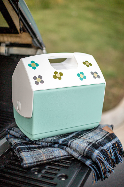 Car Cooler With DIY Retro Flower Stickers