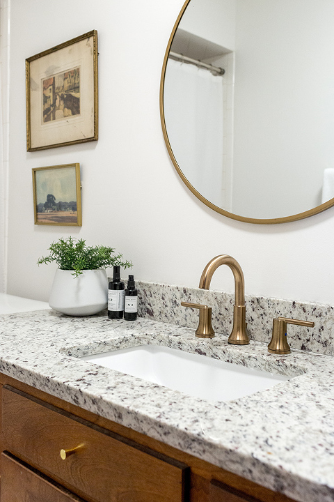 Retro bathroom discount