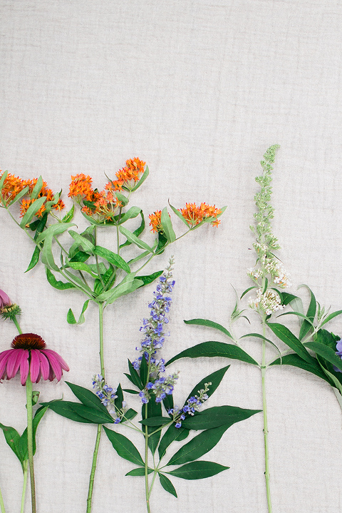 How To Make A Foraged Flower Arrangement