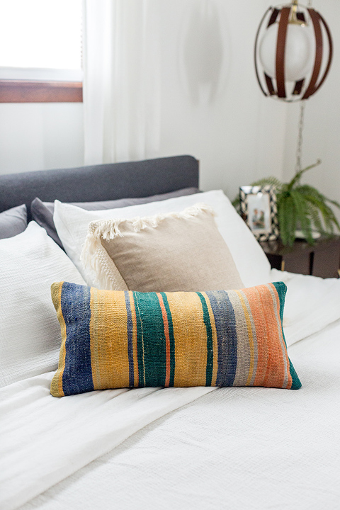 Lumbar pillow sales king size bed