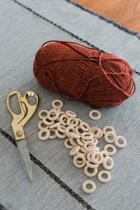 DIY Thanksgiving Wood Ring Trivet Mat