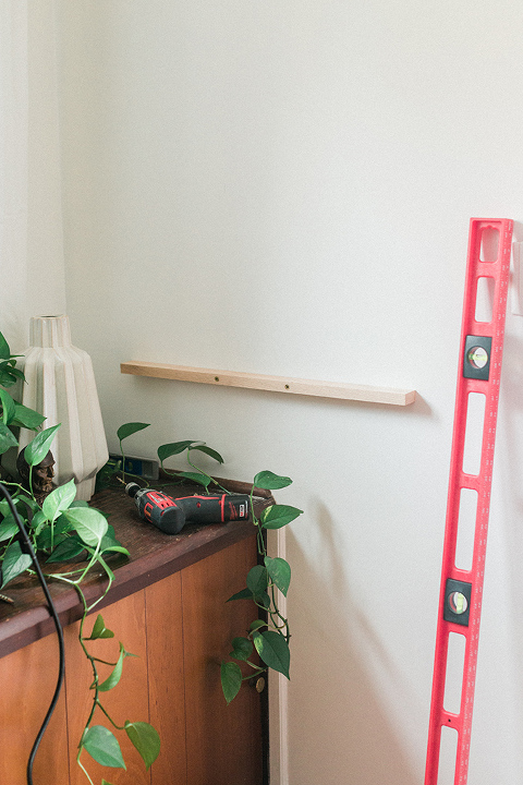 DIY Vinyl Records Shelf Display