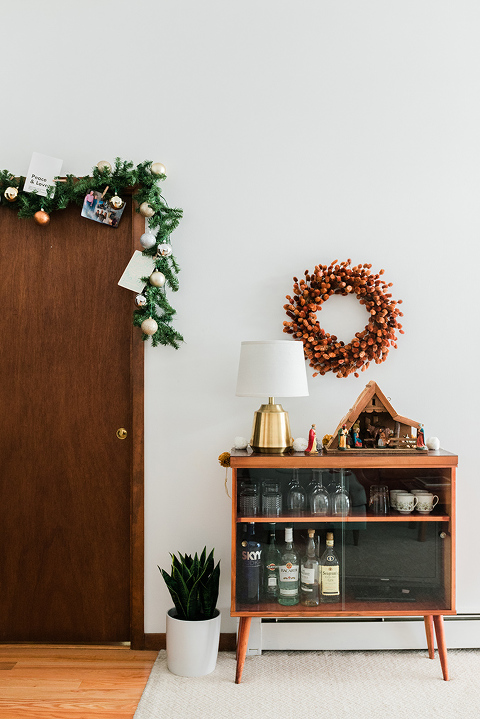 How To Simplify Christmas Decorating