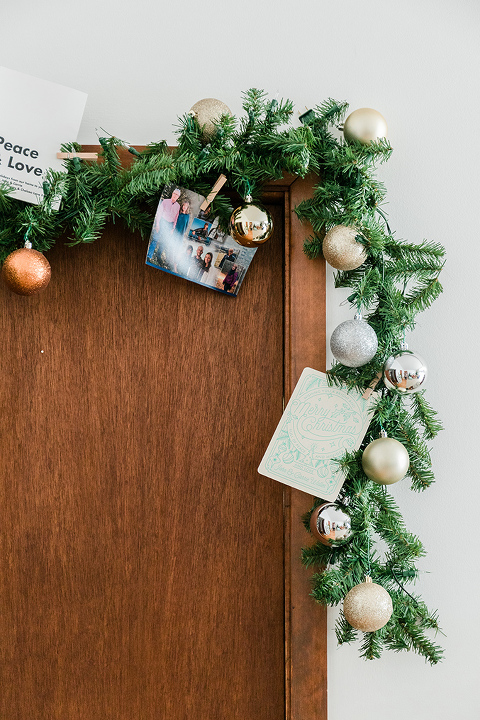 How To Simplify Christmas Decorating