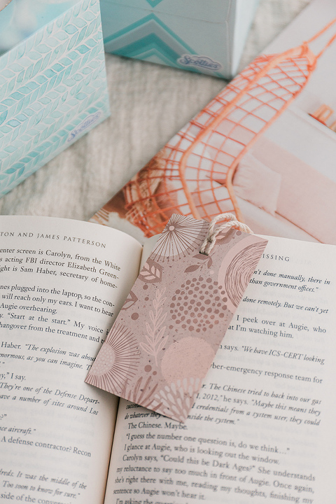 My Spring Reading List & DIY Bookmarks