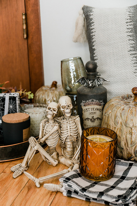 DIY Halloween (aka "Falloween") Décor Tips | dreamgreendiy.com + @TuesdayMorning #TuesdayMorningFinds #ad