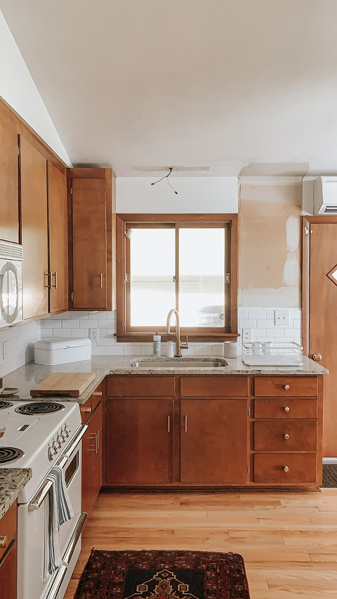 One Room Challenge, Week Three: Retro Cabinet Removal