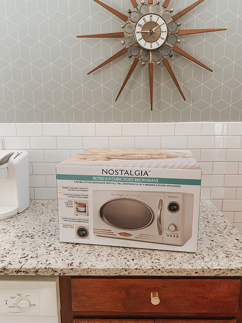Swapping To A Countertop Microwave | dreamgreendiy.com + nostalgiaproducts.com #ad #nostalgiaproducts #jointheparty