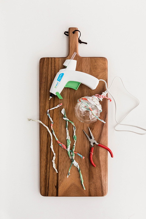 DIY Twisted Paper Christmas Ornaments | dreamgreendiy.com + @joann #ad #HandmadewithJOANN