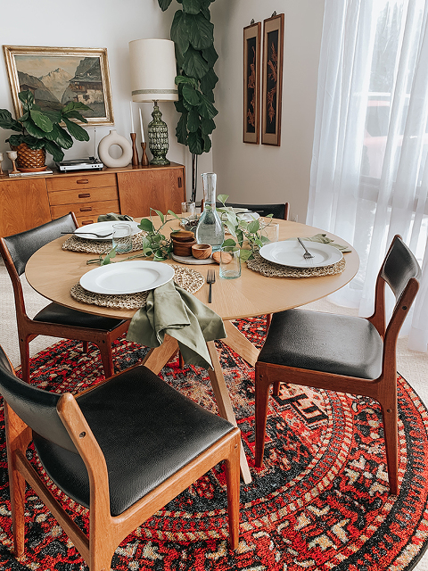 Boho Mid-Century Dining Room Décor