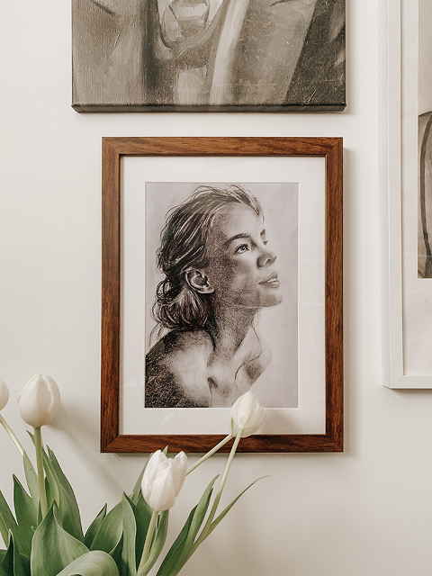 DIY Shareable Original Art Gallery Wall | dreamgreendiy.com + @canvasdiscount #ad #canvasdiscount_com #personalizedgifts #photoprints