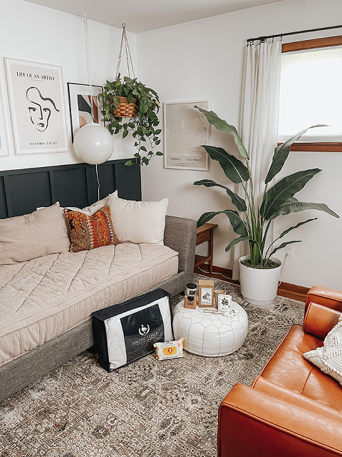 4 Tips For A Spring Home Refresh | dreamgreendiy.com + @Babbleboxx @paccoastbedding #ad #SpringHomeRefreshBBxx #stopthequat #cleanwithconscience #boulderclean #pacificcoastfeather #pacificcoastfeatherpartner