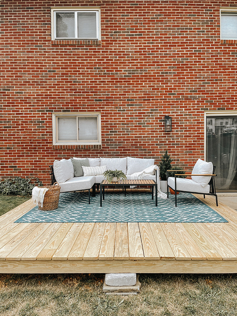 How to Build a DIY Platform Deck