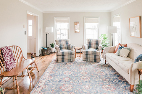 Modern Colonial Living Room Makeover | dreamgreendiy.com + @LoloiRugs #gifted #TheLoloiLook