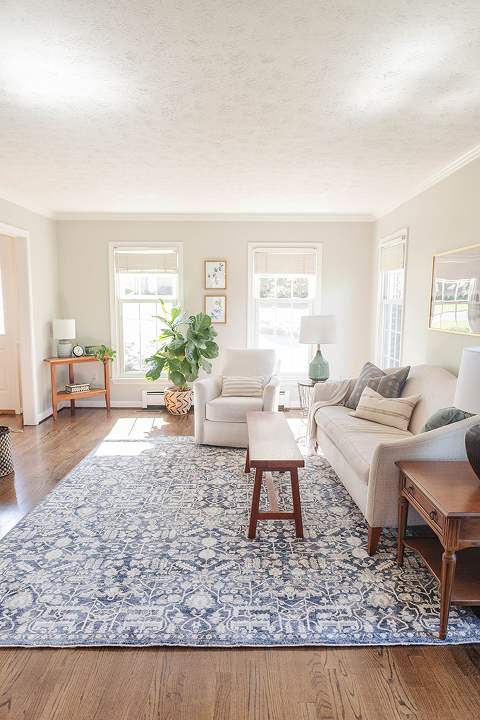 Modern Colonial Living Room Makeover | dreamgreendiy.com + @LoloiRugs #gifted #TheLoloiLook