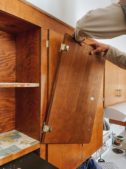 DIY open shelving: Converting kitchen cabinets to shelves