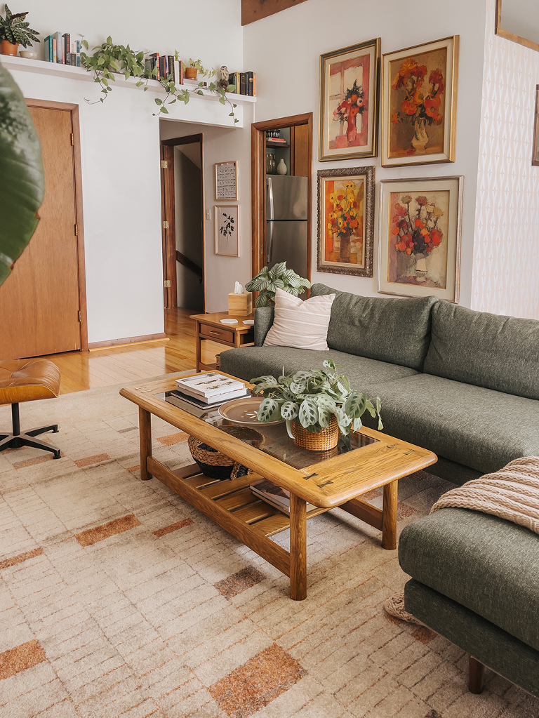 Eclectic Retro Mid-Century Living Room Inspiration