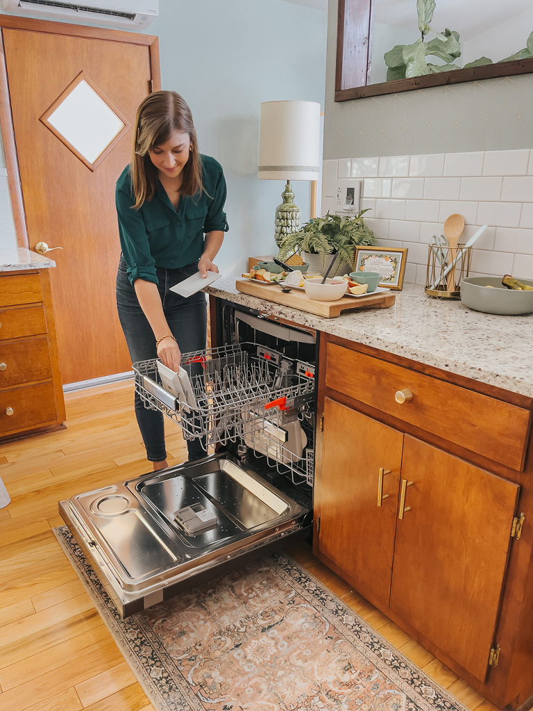 How To Properly Load A Dishwasher