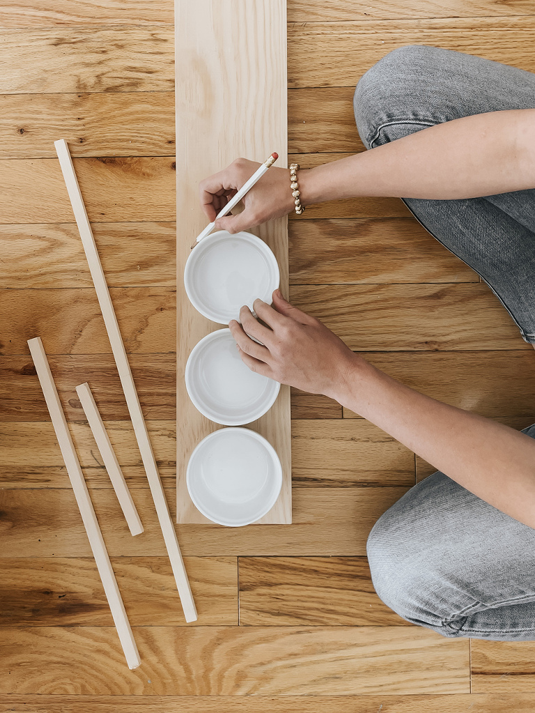 DIY Wooden Pet Food Bowl Stand