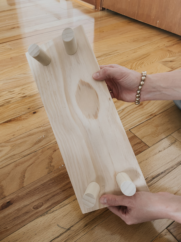 DIY Wooden Pet Food Bowl Stand - Dream Green DIY