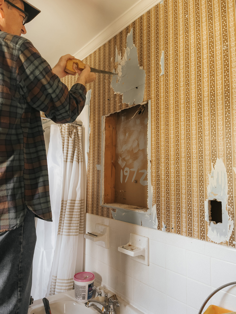 Retro Main Bathroom Makeover Progress