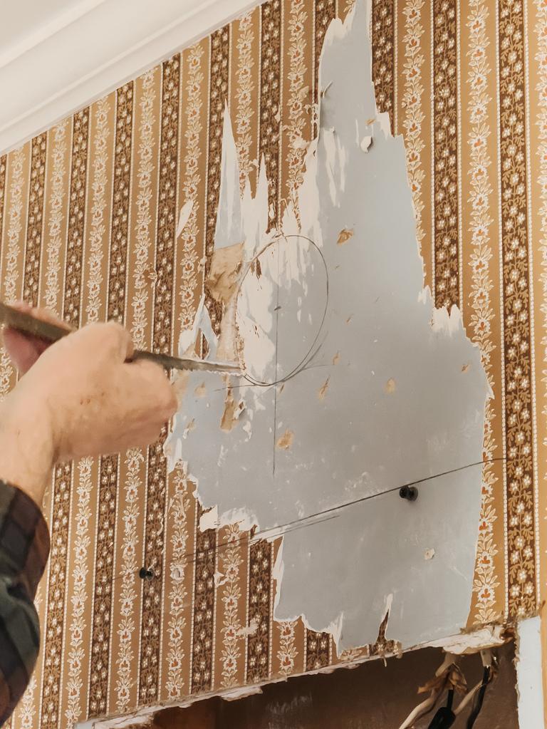 Retro Main Bathroom Makeover Progress