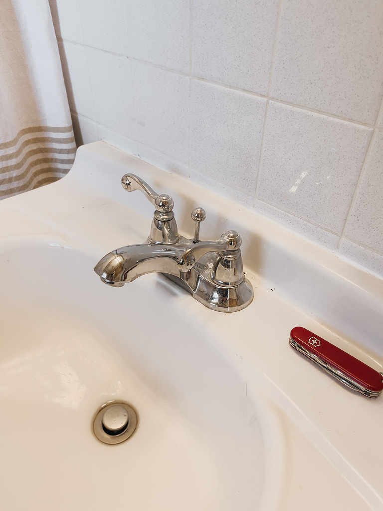 Retro Main Bathroom Makeover Progress