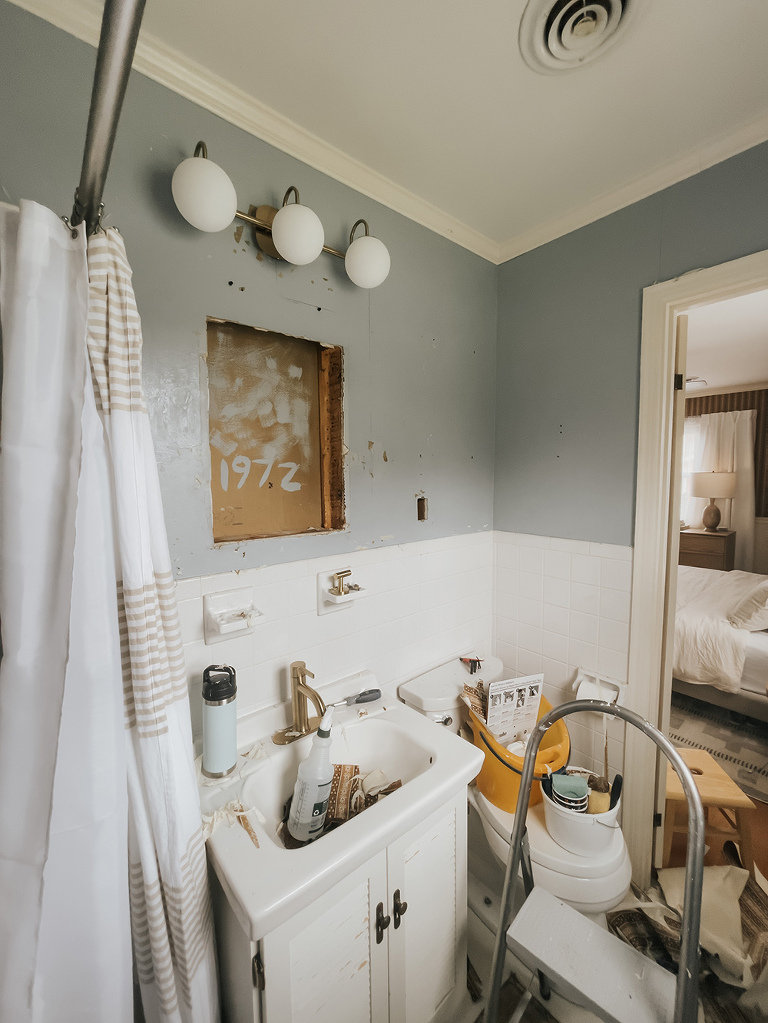 Retro Main Bathroom Makeover Progress