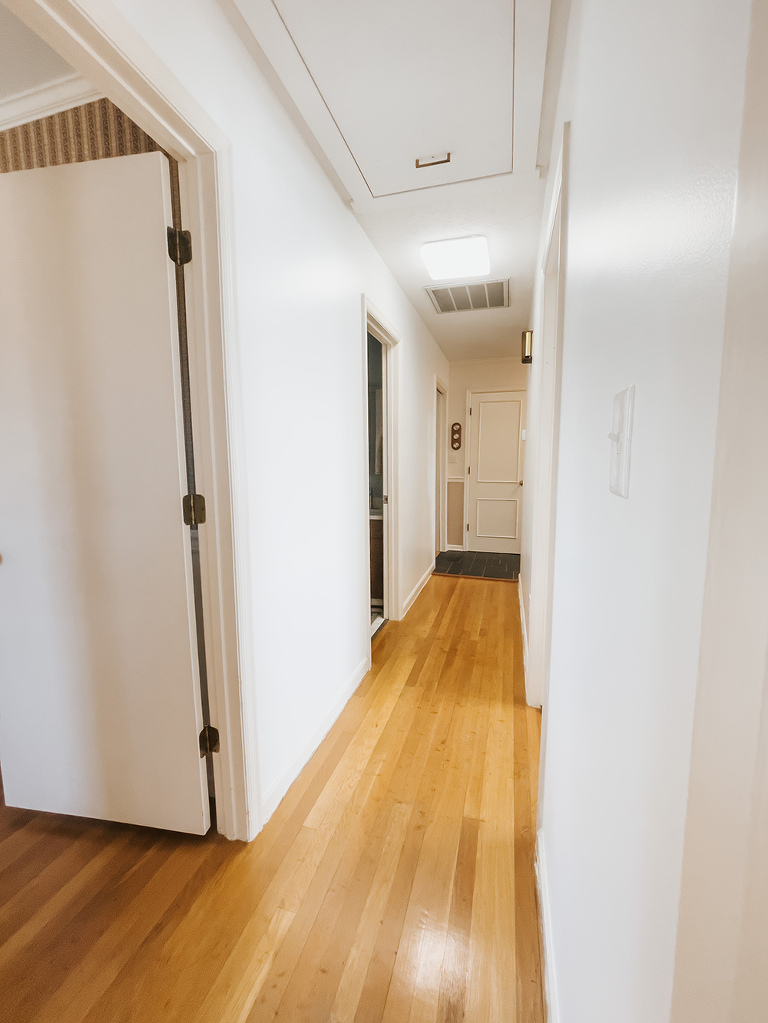 Renter-Friendly Hallway Makeover Hacks