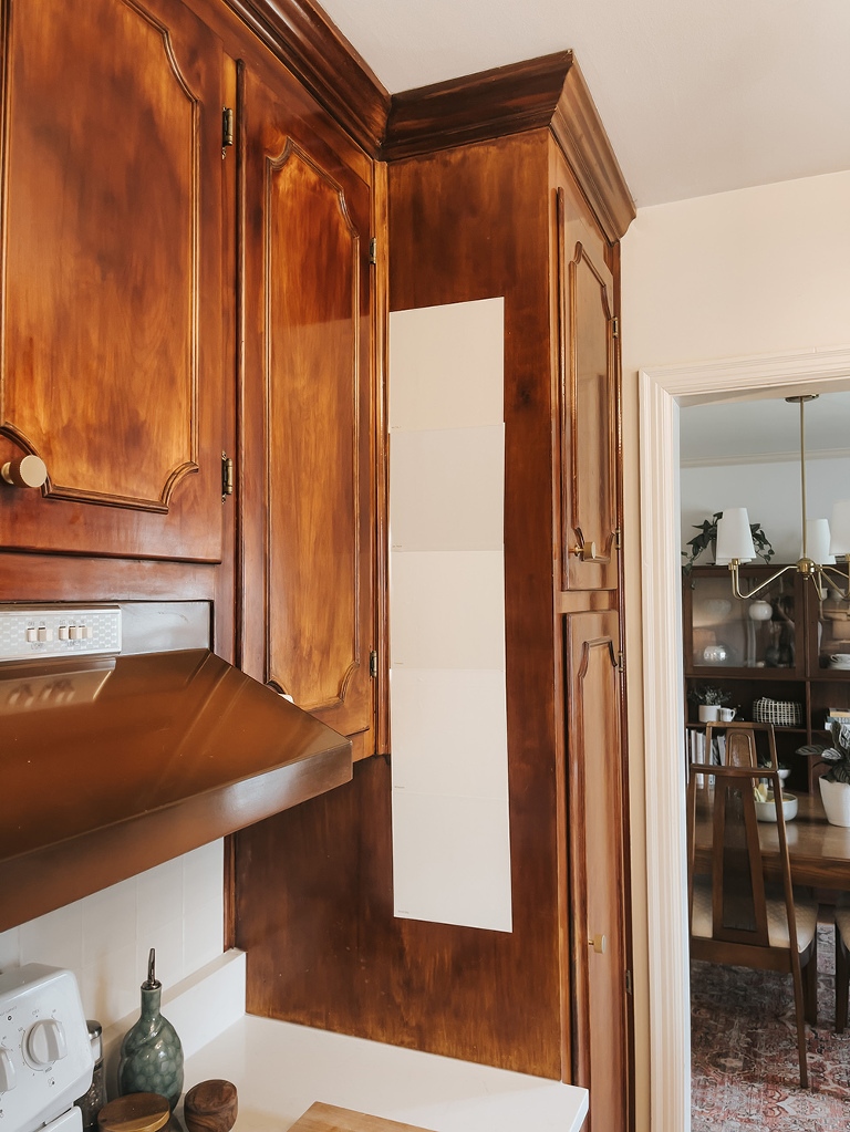 Painted Mid-Century Kitchen Cabinets: Before/After | dreamgreendiy.com + @clarepaint (ad/gifted) #shareyourclare