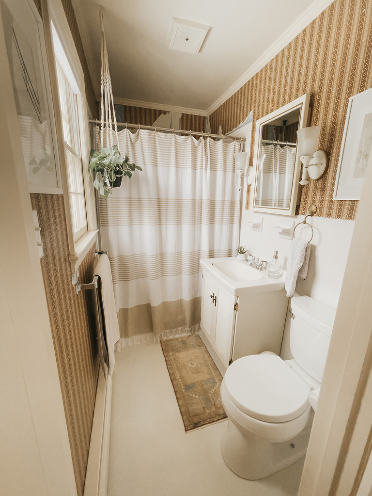 Mid-Century Bathroom Renovation Makeover