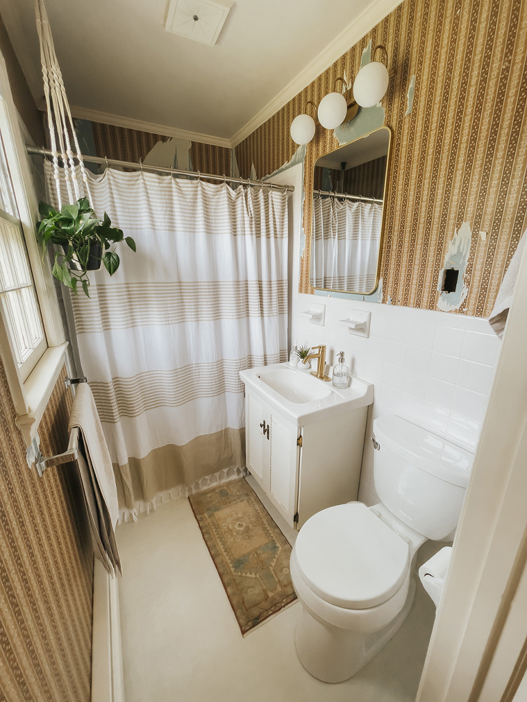 Mid-Century Bathroom Renovation Makeover