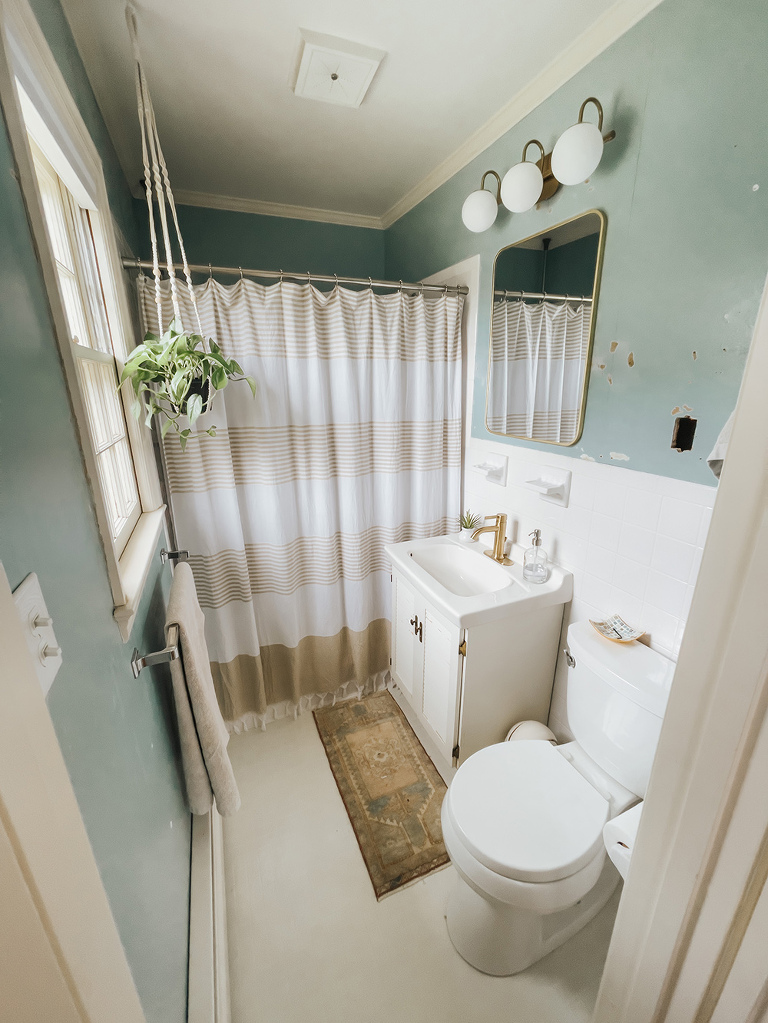 Mid-Century Bathroom Renovation Makeover