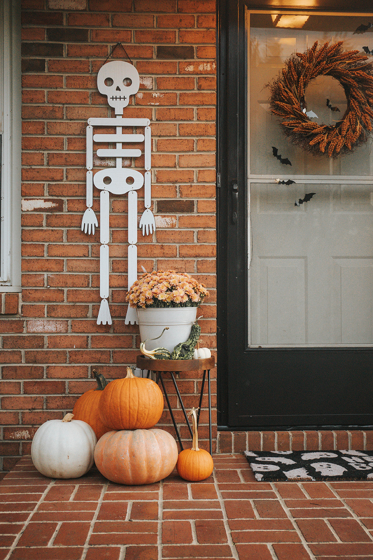 Harvest Halloween Porch Décor Ideas