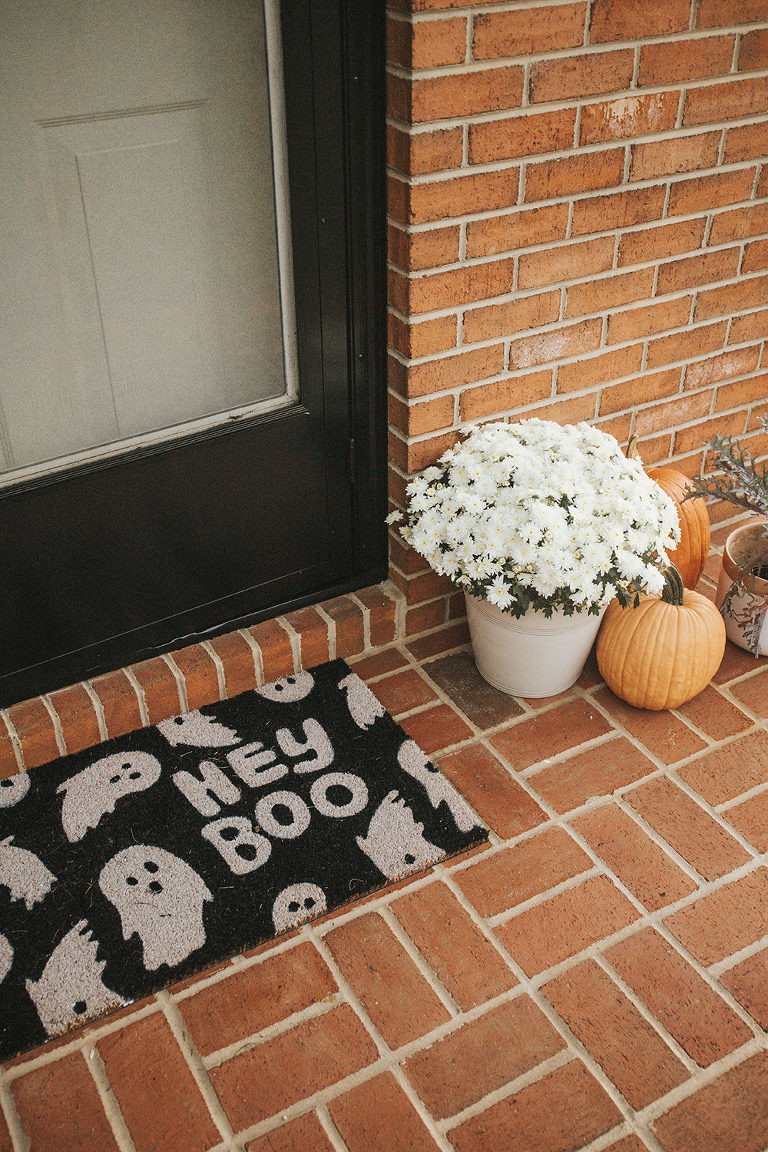 Harvest Halloween Porch Décor Ideas