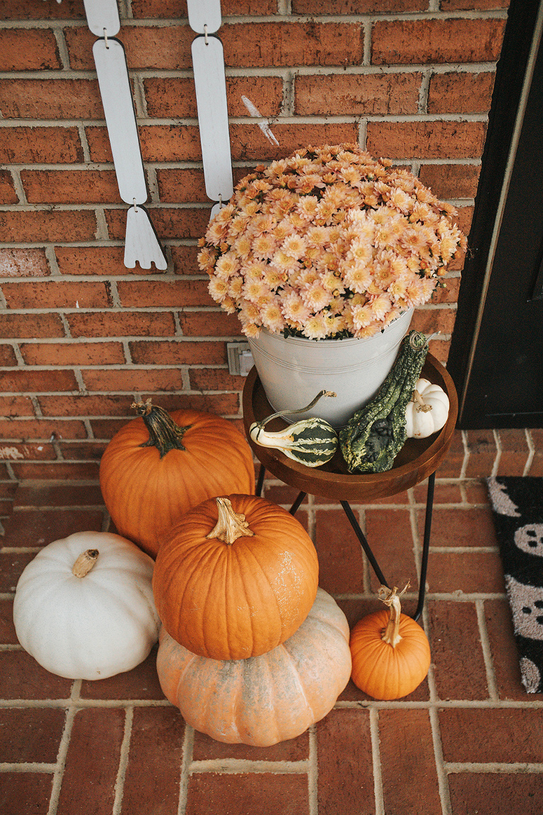 Harvest Halloween Porch Décor Ideas