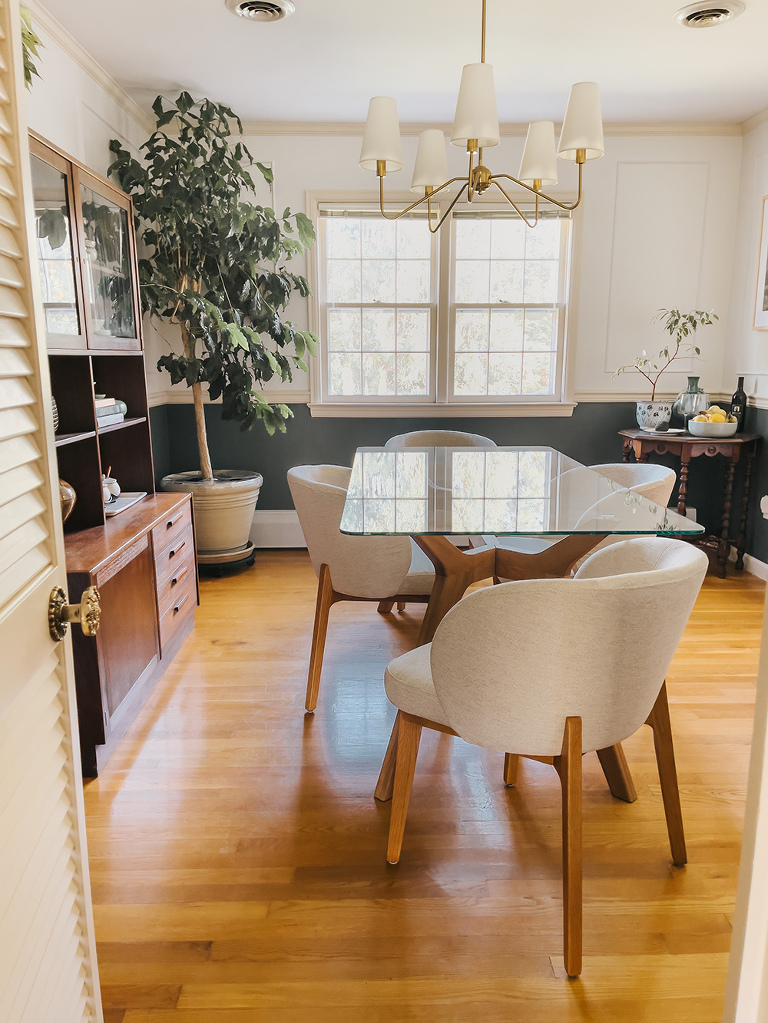 Retro Contemporary Mid-Century Dining Room Tour | dreamgreendiy.com + @article (ad/gifted) #ourArticle #AltaChair #EmmerTable