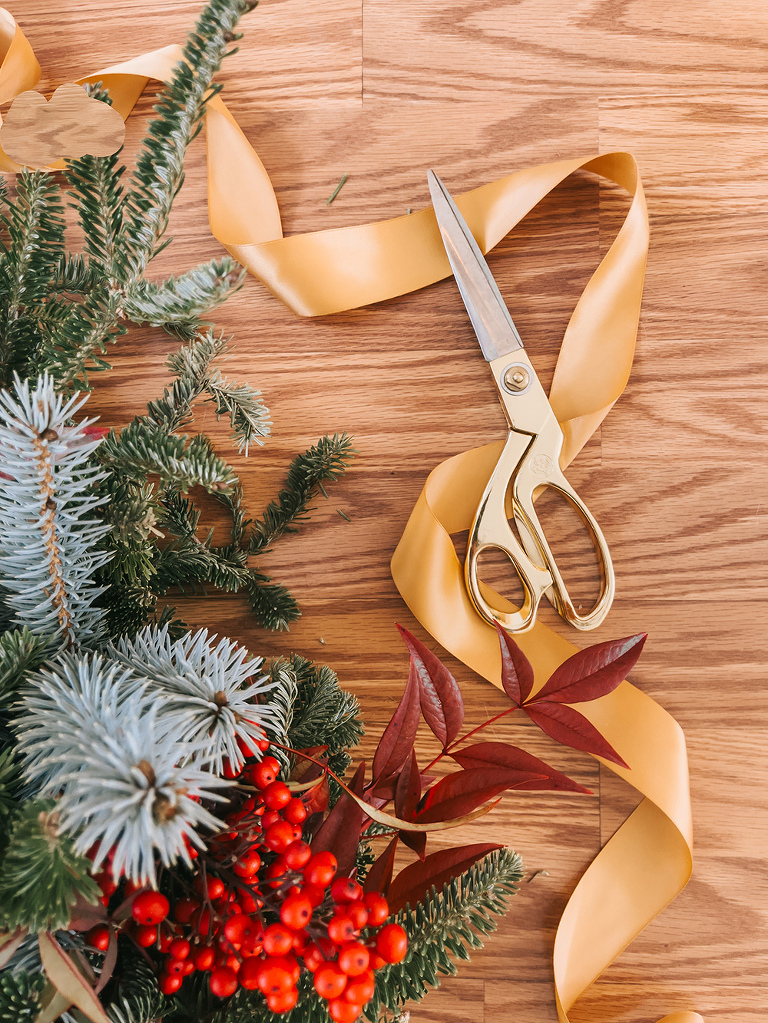 DIY Foraged Christmas Wreath Decorating