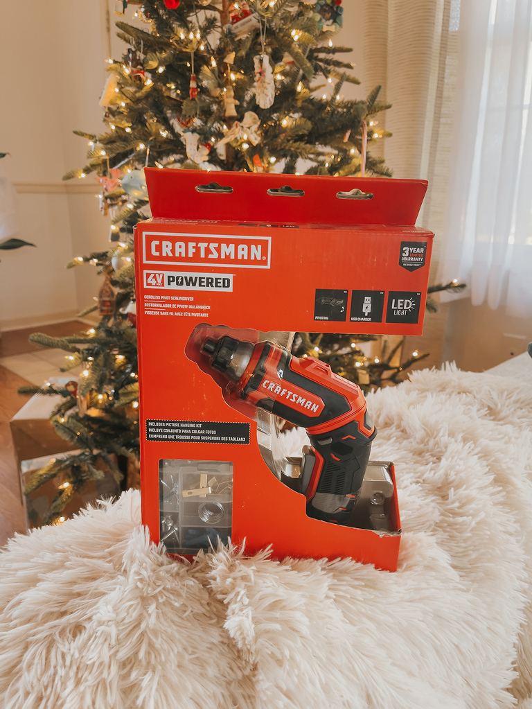 Last-Minute Home-Themed Stocking Stuffers | dreamgreendiy.com + @lowes #ad #LowesPartner #Lowes25DaysofDeals