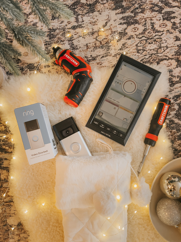 Last-Minute Home-Themed Stocking Stuffers | dreamgreendiy.com + @lowes #ad #LowesPartner #Lowes25DaysofDeals