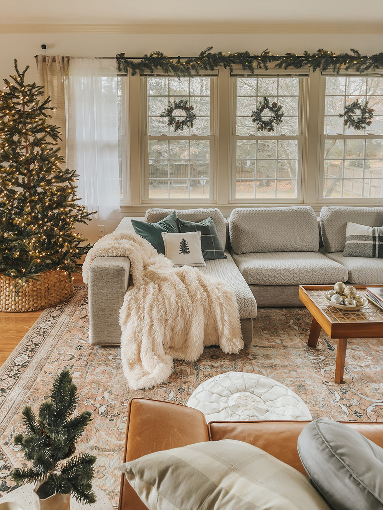 My Pet-Friendly Christmas Décor Tips