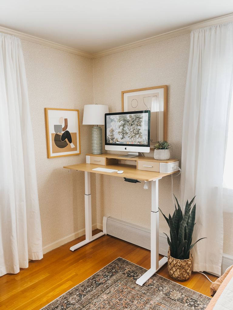 My Pick For Best Standing Desk | dreamgreendiy.com + @SONGMICSHOME (ad/gifted) #SONGMICSHOME #SONGMICS
