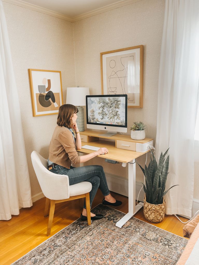 My Pick For Best Standing Desk | dreamgreendiy.com + @SONGMICSHOME (ad/gifted) #SONGMICSHOME #SONGMICS