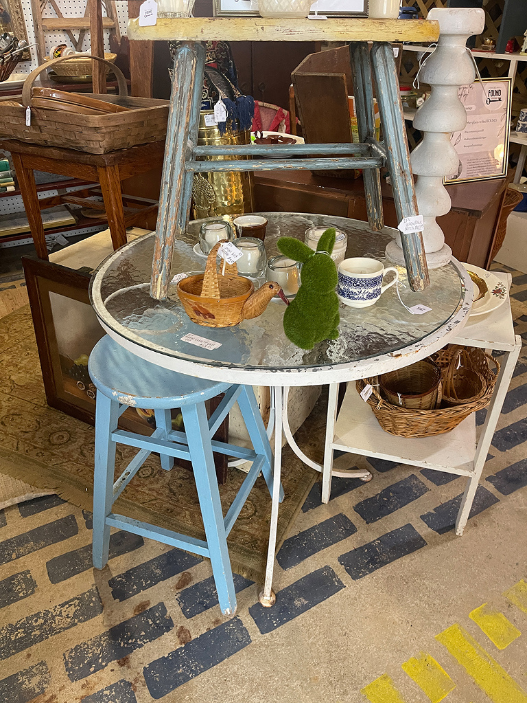 Secondhand Home Décor Styled In A Mid-Century Home