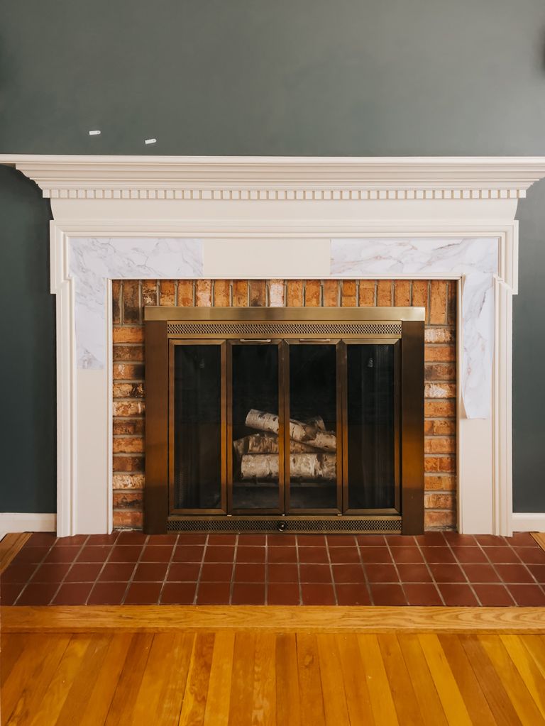 Wallpaper And Paint Fireplace Makeover | @fancywallseu #ad #FancyWalls