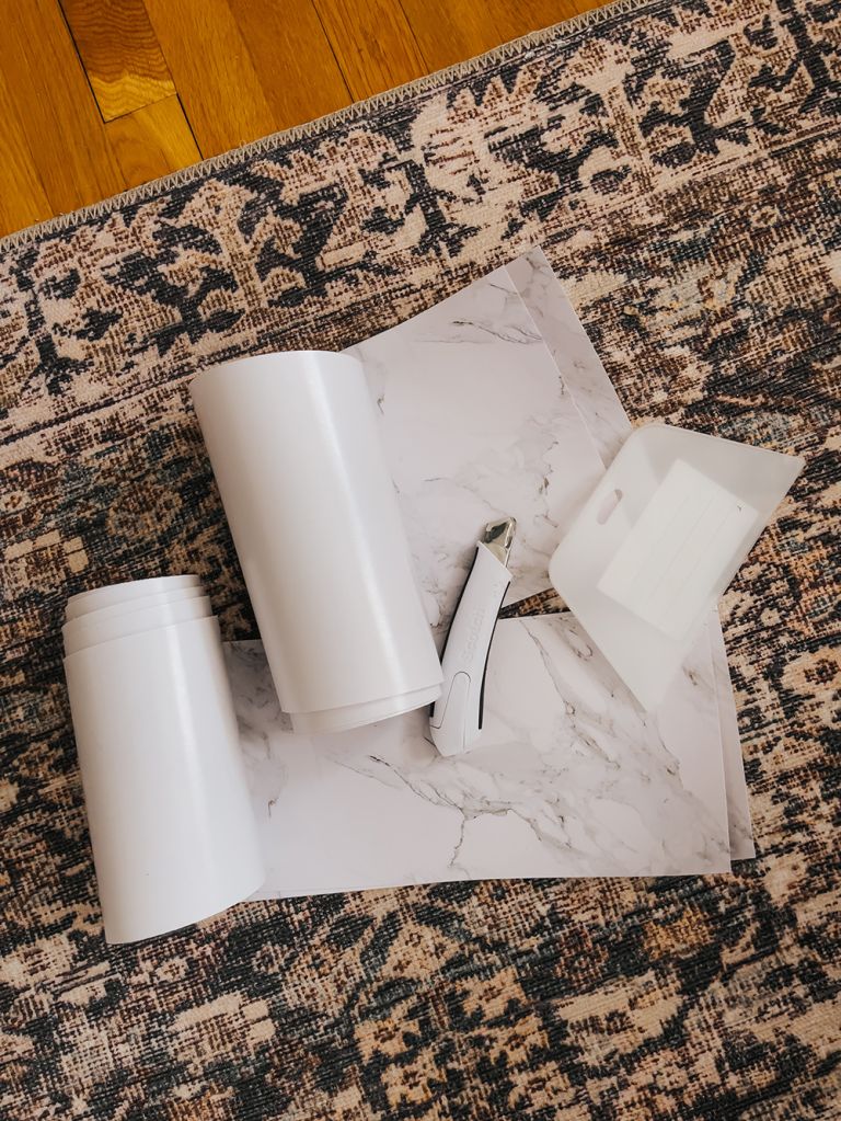 Wallpaper And Paint Fireplace Makeover | @fancywallseu #ad #FancyWalls