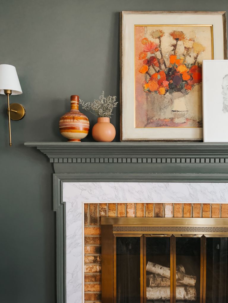 Wallpaper And Paint Fireplace Makeover | @fancywallseu #ad #FancyWalls