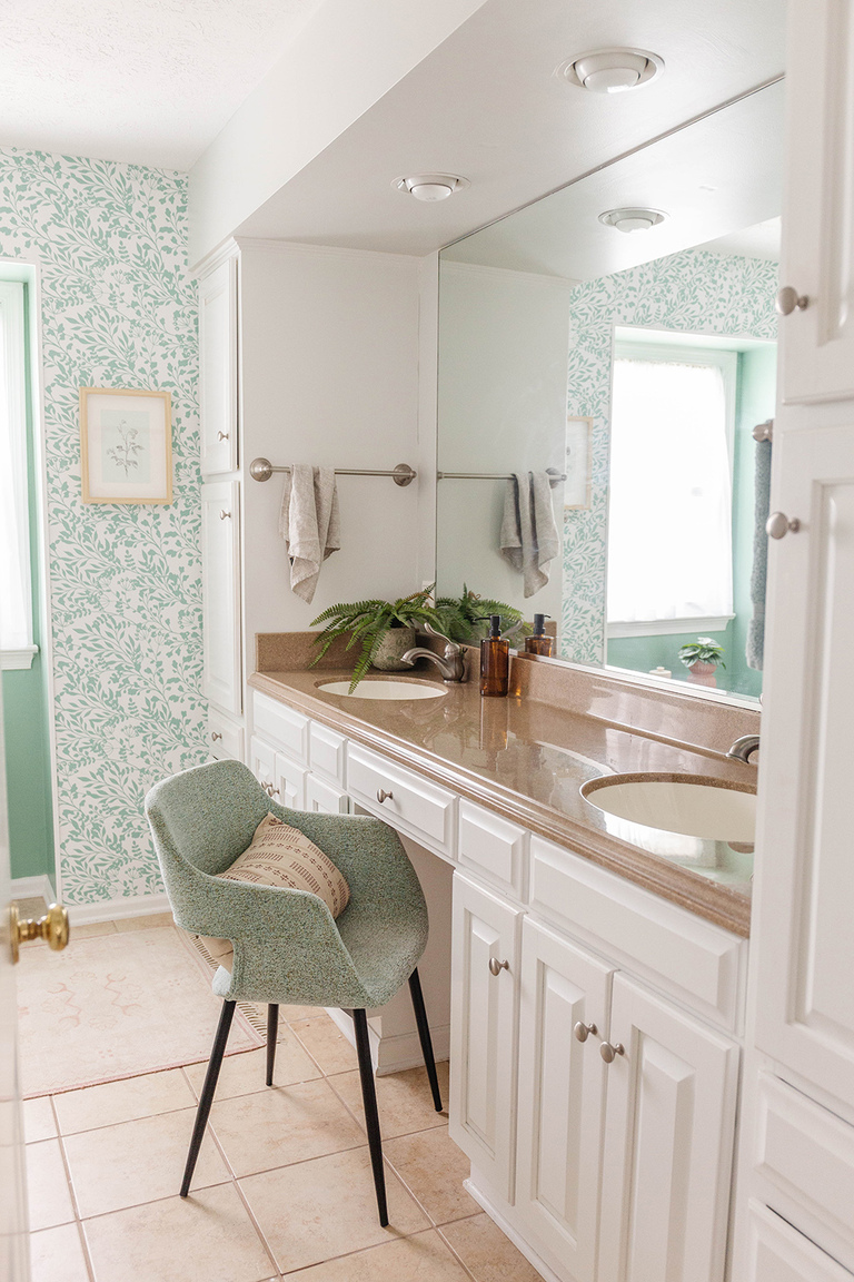 Botanical Window Alcove Wallpaper Project Featuring @fancywallseu Peel-And-Stick Wallpaper (ad/gifted)