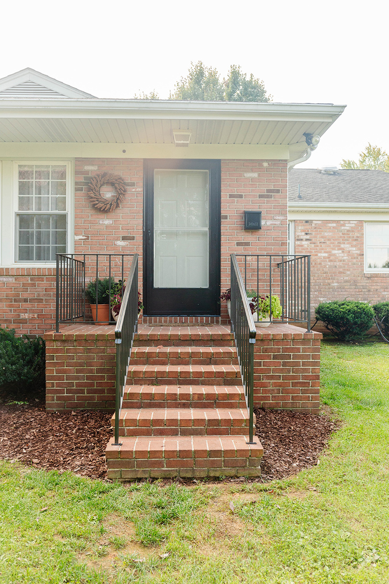 How To Restore An Old Metal Railing