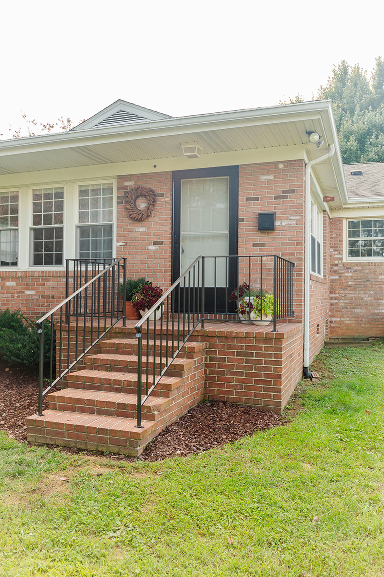 How To Restore An Old Metal Railing